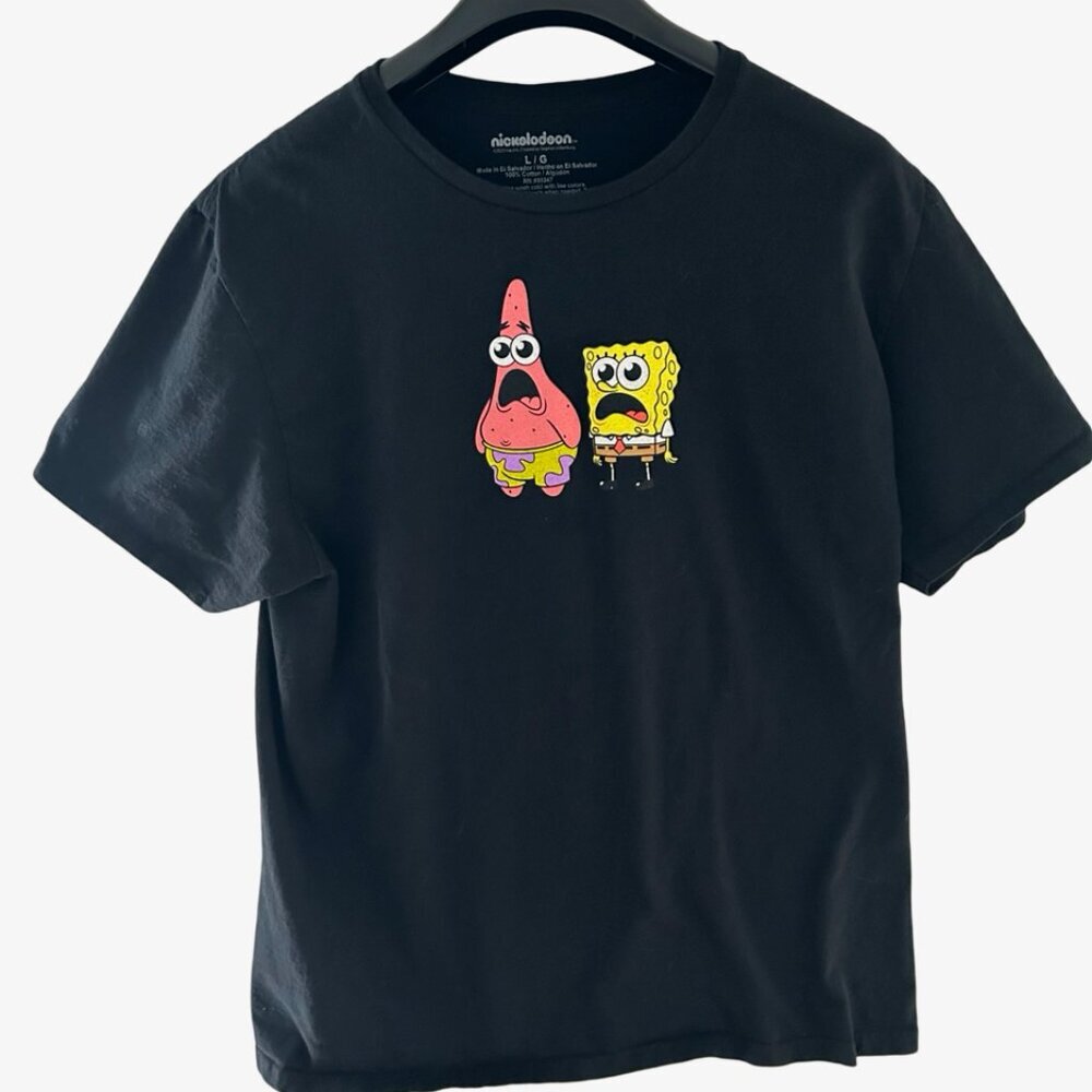 Spongebob Squarepants T Shirt with all the characters:  Size Large